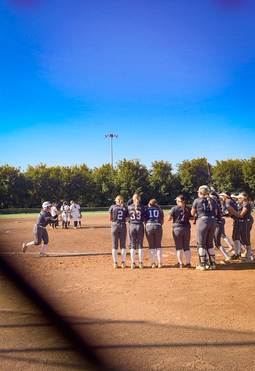 MojoNW_'s tweet image. Moving Forward!!! Win over OR Thunder 15-6. 2💣💣
Next game 9:45a Vs. West Coast Wolverines Gold-Johnson Hillsboro Stadium Field 2 - Gold Bracket. @TCSFastpitch @TopPreps @PL_sbrecruiting @FastpitchAthRec @ExpoRecruits @ExtraInningSB @SoftballRecruit @mmidnight1000 @SUncommitted