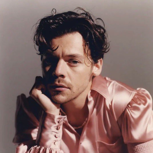 CapaMag's tweet image. ⭕️ Şarkıcı Harry Styles, sahibi olduğu markasıyla vibratör satışına başlayacağını açıkladı.
