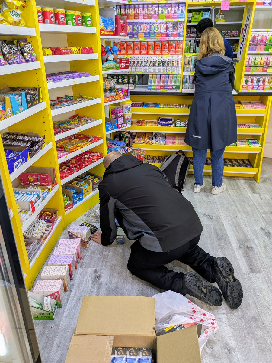 Royston Vape and Shop, based at 14 High Street, Royston, has been shut down after repeatedly selling illegal and counterfeit cigarettes, cannabis and disposable vapes.

Find out more: north-herts.gov.uk/news/royston-v…