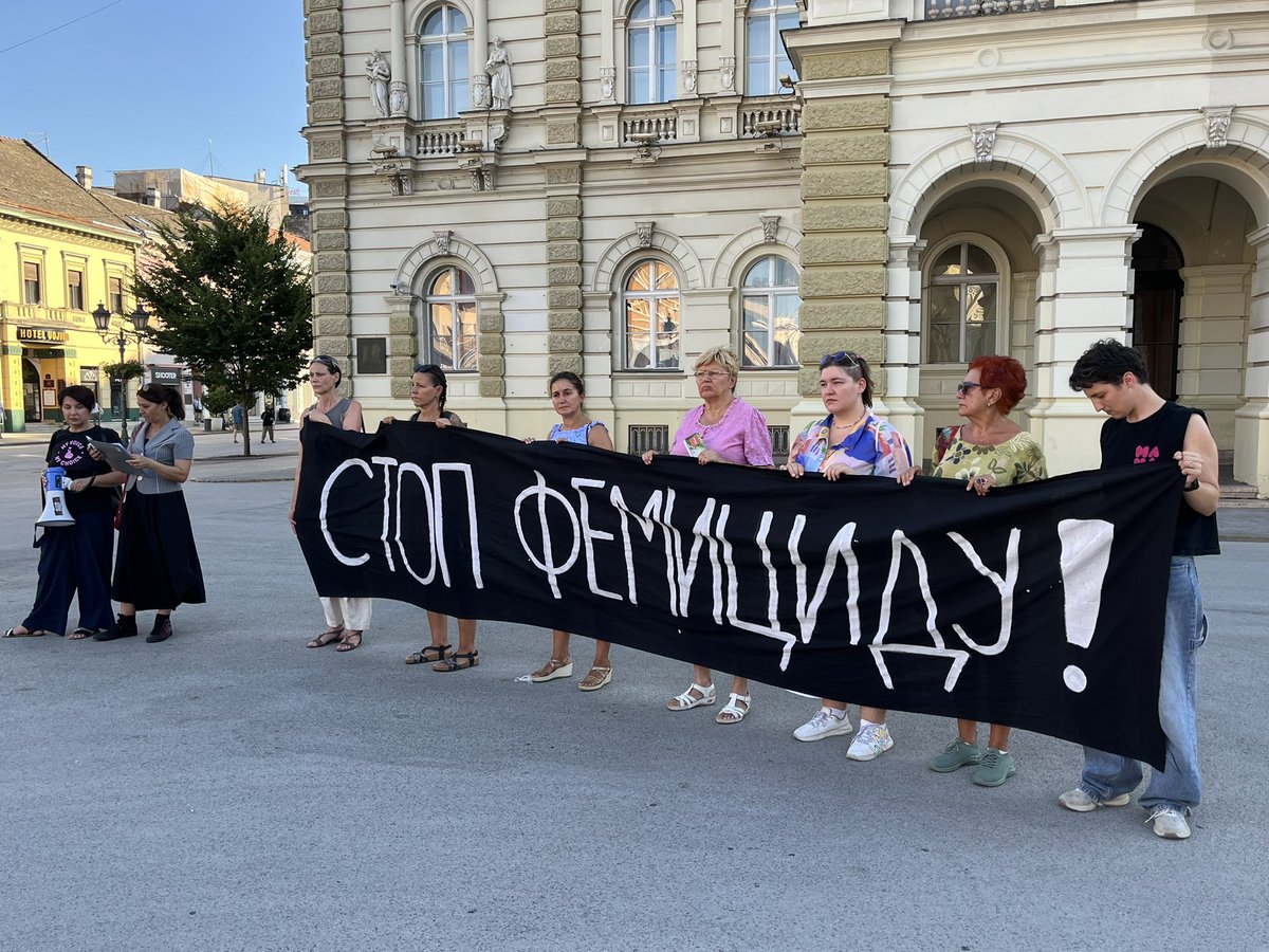 MinjaDMS's tweet image. Večeras sam razgovarala sa pametnim, odlučnim, borbenim, ljutim, pravednim i beskrajno nežnim ženama. Osećam da se nešto u meni popravilo i uspavilo.
Hrabre Novosađanke!
Hvala vam što nikad ne odustajete!
❤️✊🏻
