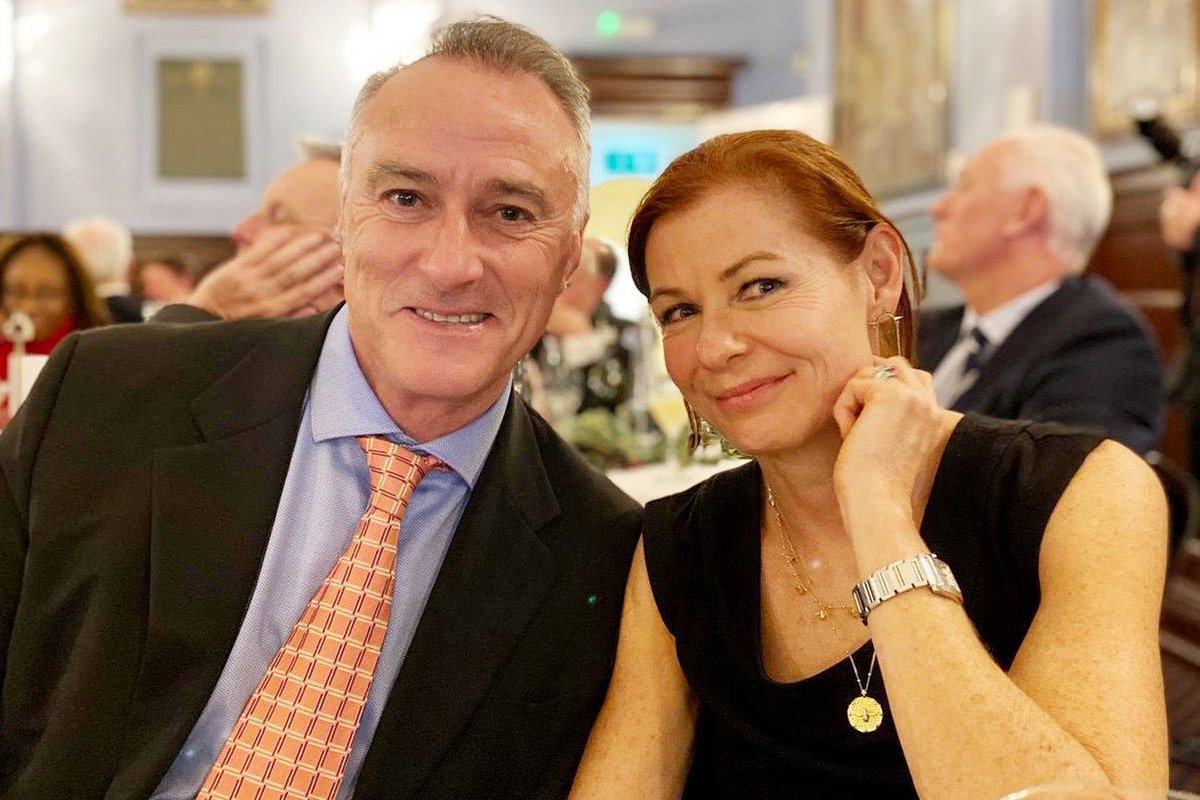 Engrugger's tweet image. Graham Thorpe asked me to help him die, cricketer's wife tells inquest. thetimes.com/article/e329ba…