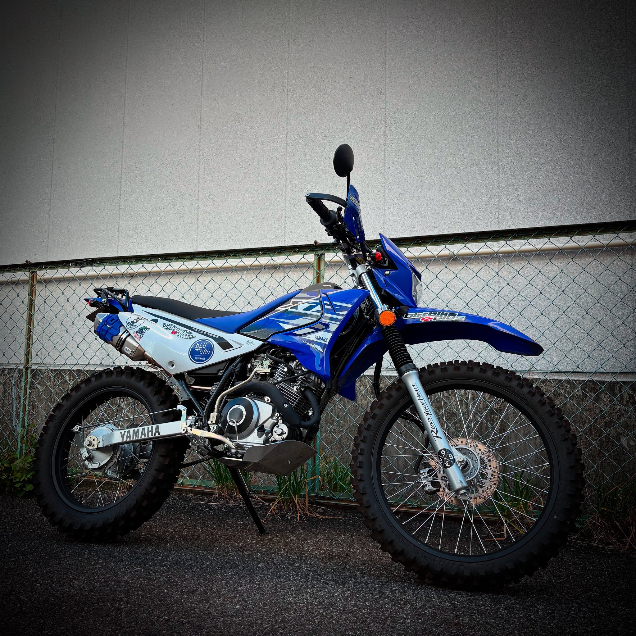 anbucustommotors - অনুসন্ধান / X