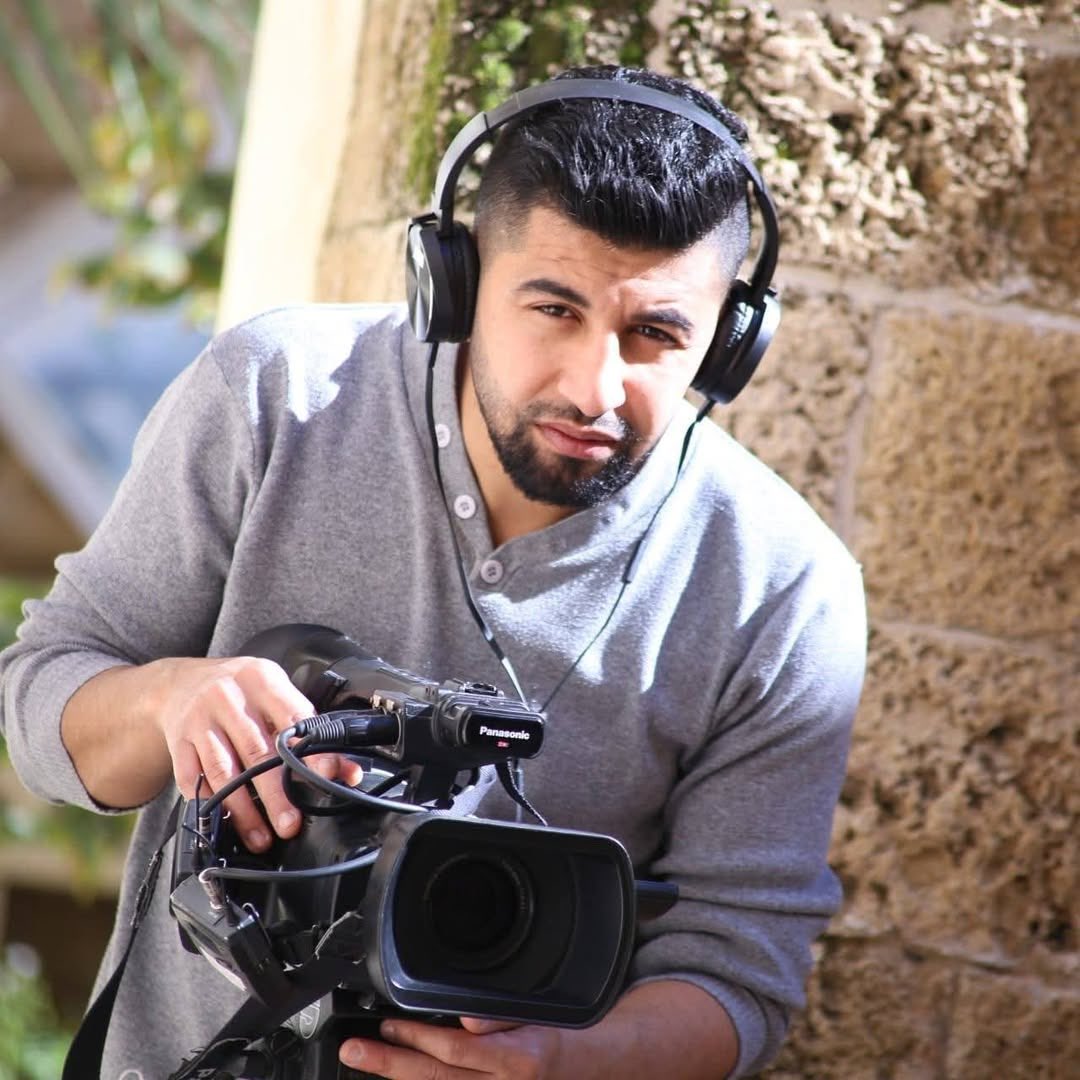 Kahlissee's tweet image. Israel killed journalist Adam Abu Harbid and seriously injured his wife and two children in an airstrike that targeted their tent
Israel is deliberately targeting those who report the truth about the genocide