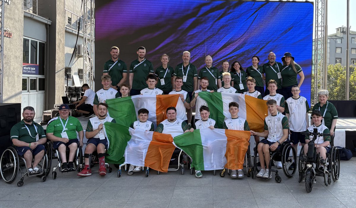 ParalympicsIRE's tweet image. Some squad! ๐ช๐ป
Ready to represent Ireland at the opening ceremony of the European Para Youth Games!
#TeamIreland