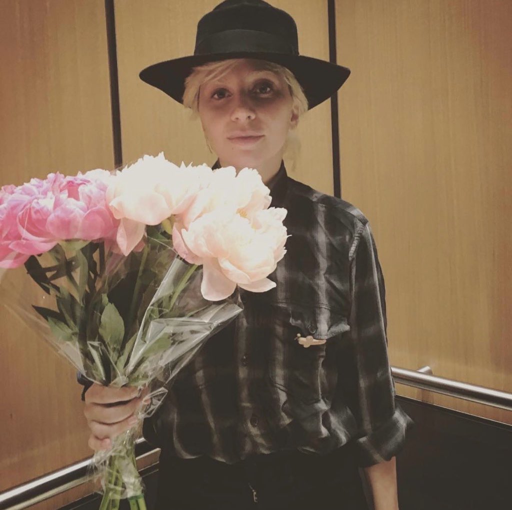 sincestefani's tweet image. comentem MAYHEM BALL IN BRAZIL aqui que vou responder cada um com uma música da gaga