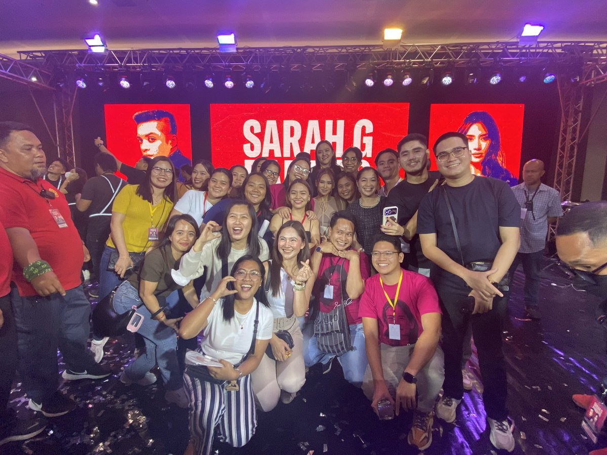 PopstersDvoOfcl's tweet photo. You continue to shine not just on stage, but in the lives of every Popster whose dreams you’ve touched. Happiest birthday to our Asia’s Popstar Royalty, @JustSarahG. 👸🎊

SARAH G SLAYING AT 37
Happy Birthday SARAH G
#SarahGDay https://t.co/NmzePsgTtC