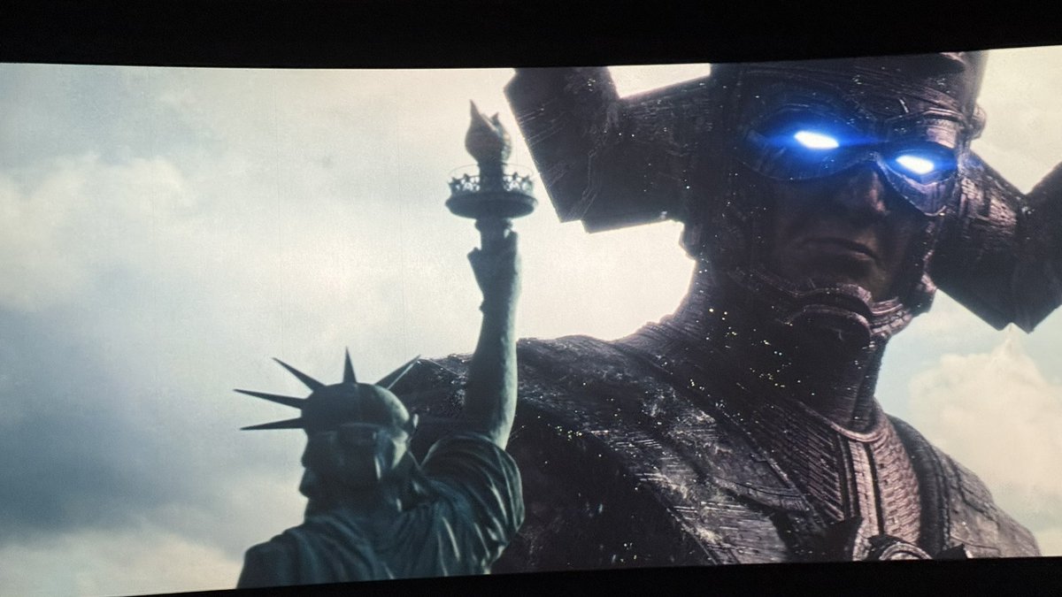 MrNoOne1982's tweet photo. Pues bastante decepcionado, en serio se vence a Galactus así de fácil??? #FantasticFour https://t.co/mm9peDeoya