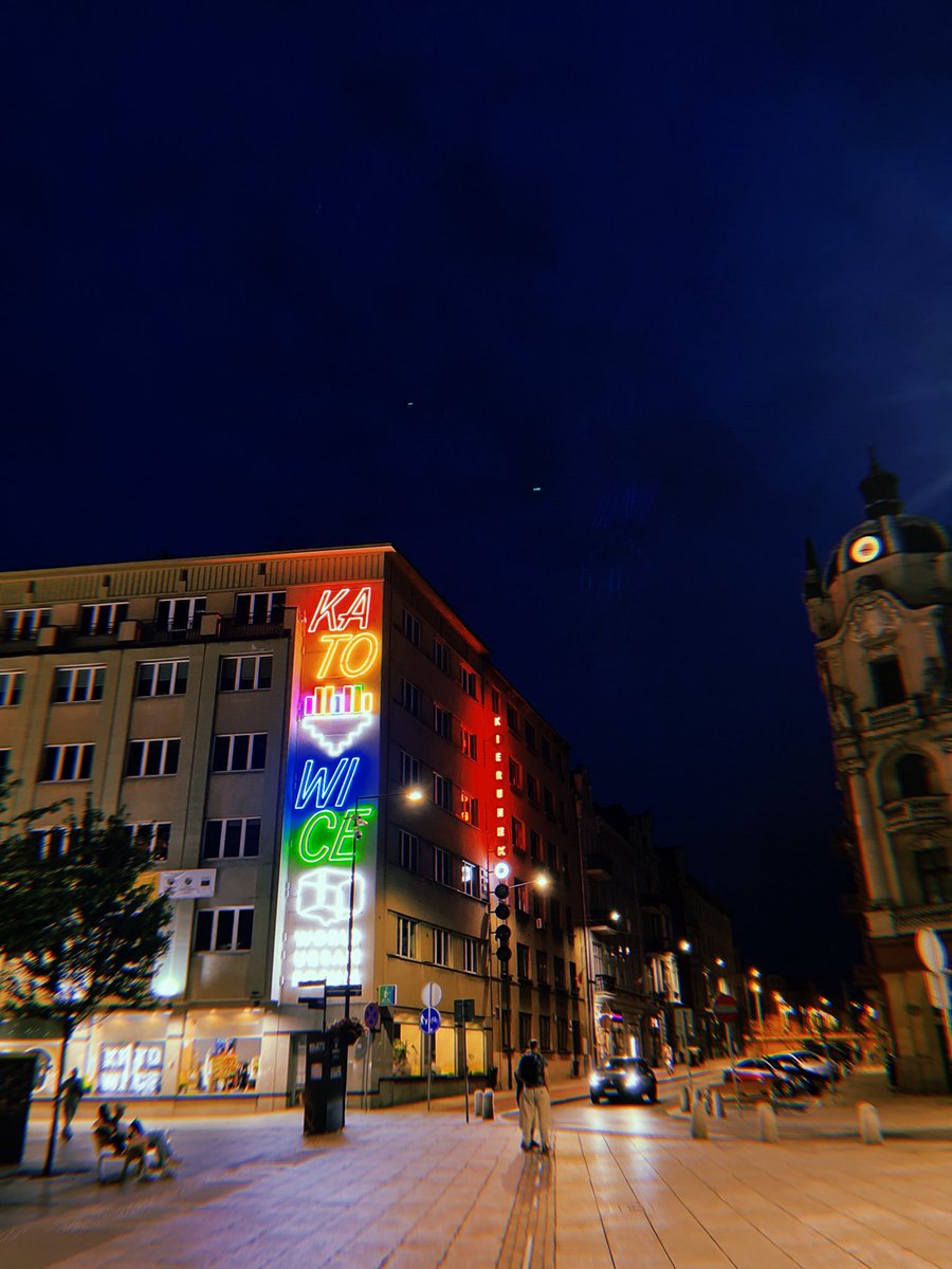 P_Przyborowski's tweet image. Mam słabość do tej metropolii. Choć tylko na noc, witaj Górny Śląsku! 👋