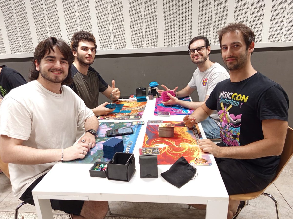 Mikolsito tweet media