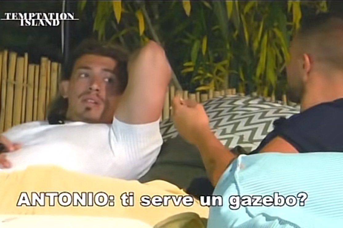 Raessel1's tweet photo. Il gazebo protagonista indiscusso di questa edizione #TemptationIsland https://t.co/r5Jkm6awLr