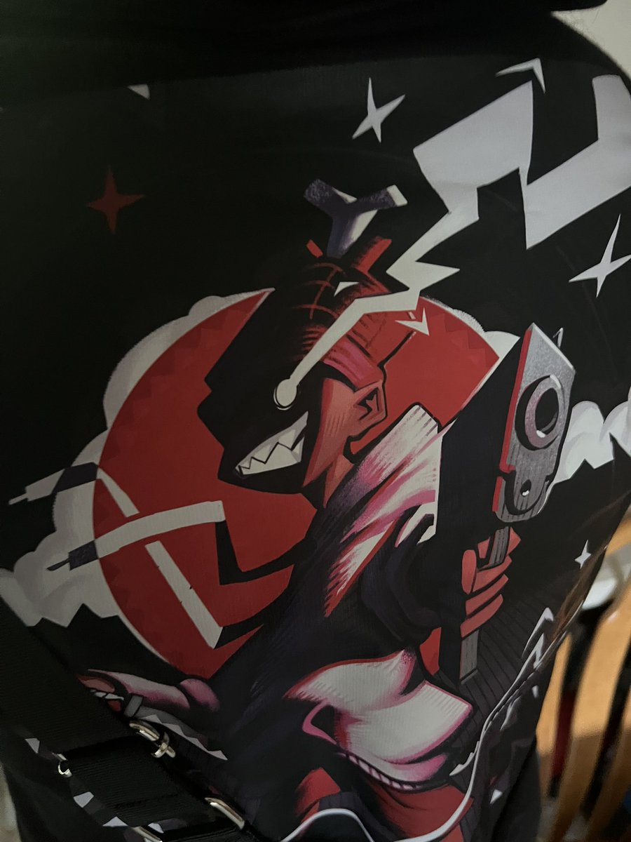 NHxWolf's tweet image. Wild @DillonHeinz hoodie in the wild! 

Jkjk it’s my wife’s BUT IT’S A SICK HOODIE