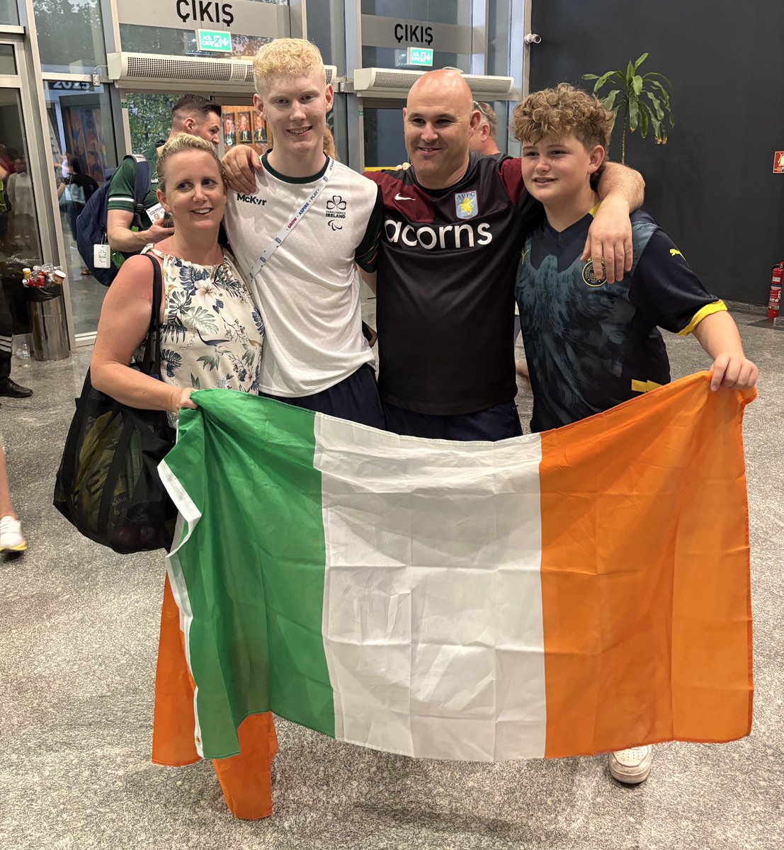 ParalympicsIRE's tweet image. Family means everything!
Great to have Irish support here in Istanbul! ๐ซถ๐ป
#TeamIreland | #EPYG