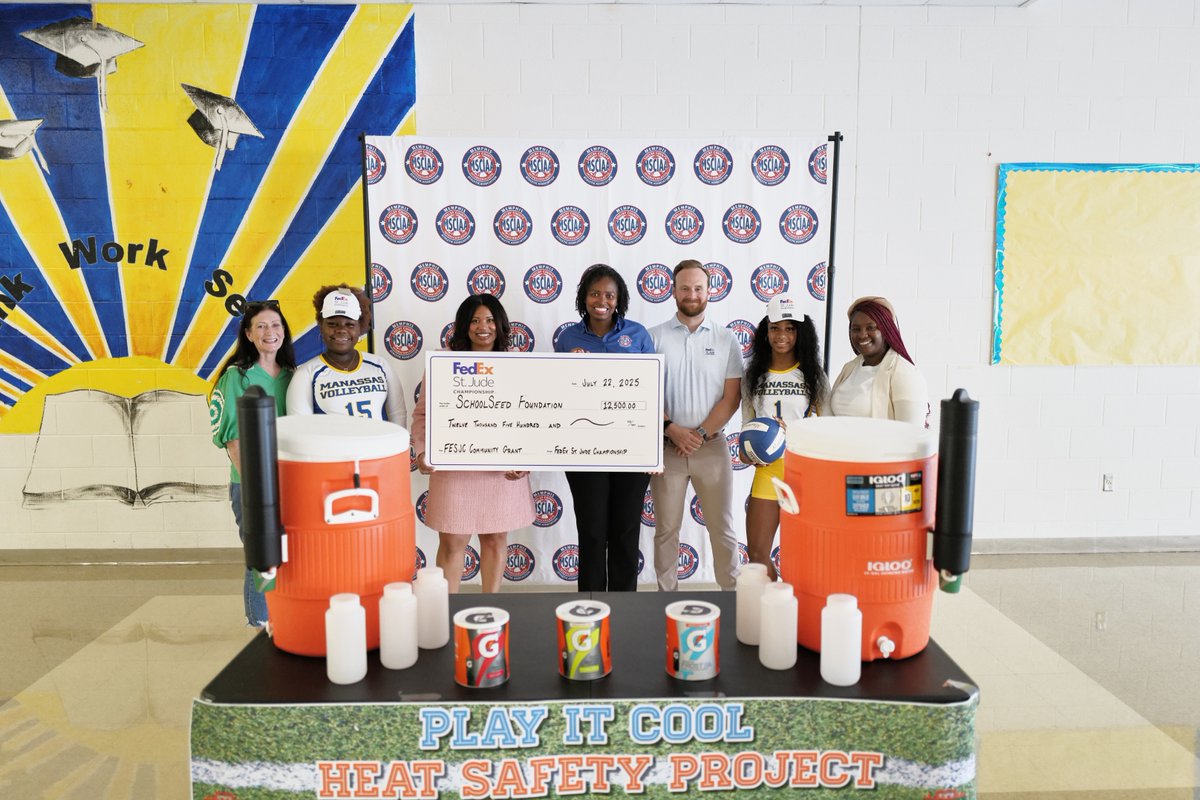 MSCSK12's tweet image. Manassas High students recently represented all MSCS athletes as they accepted a $12,500 grant from the FedEx St. Jude Championship!

The funds will support middle and high school athletic programs across the district, helping raise awareness about heat-related illnesses and…