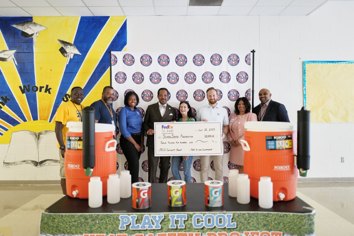 MSCSK12's tweet image. Manassas High students recently represented all MSCS athletes as they accepted a $12,500 grant from the FedEx St. Jude Championship!

The funds will support middle and high school athletic programs across the district, helping raise awareness about heat-related illnesses and…