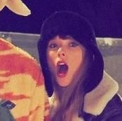 ygorswift's tweet image. Se a Taylor soubesse o quanto eu a amo, ela pegaria o jatinho, viria até o interior da Bahia e só por pena, me abraçaria por 10 minutos em silêncio. E no fim, diria: Te amo Ygor.