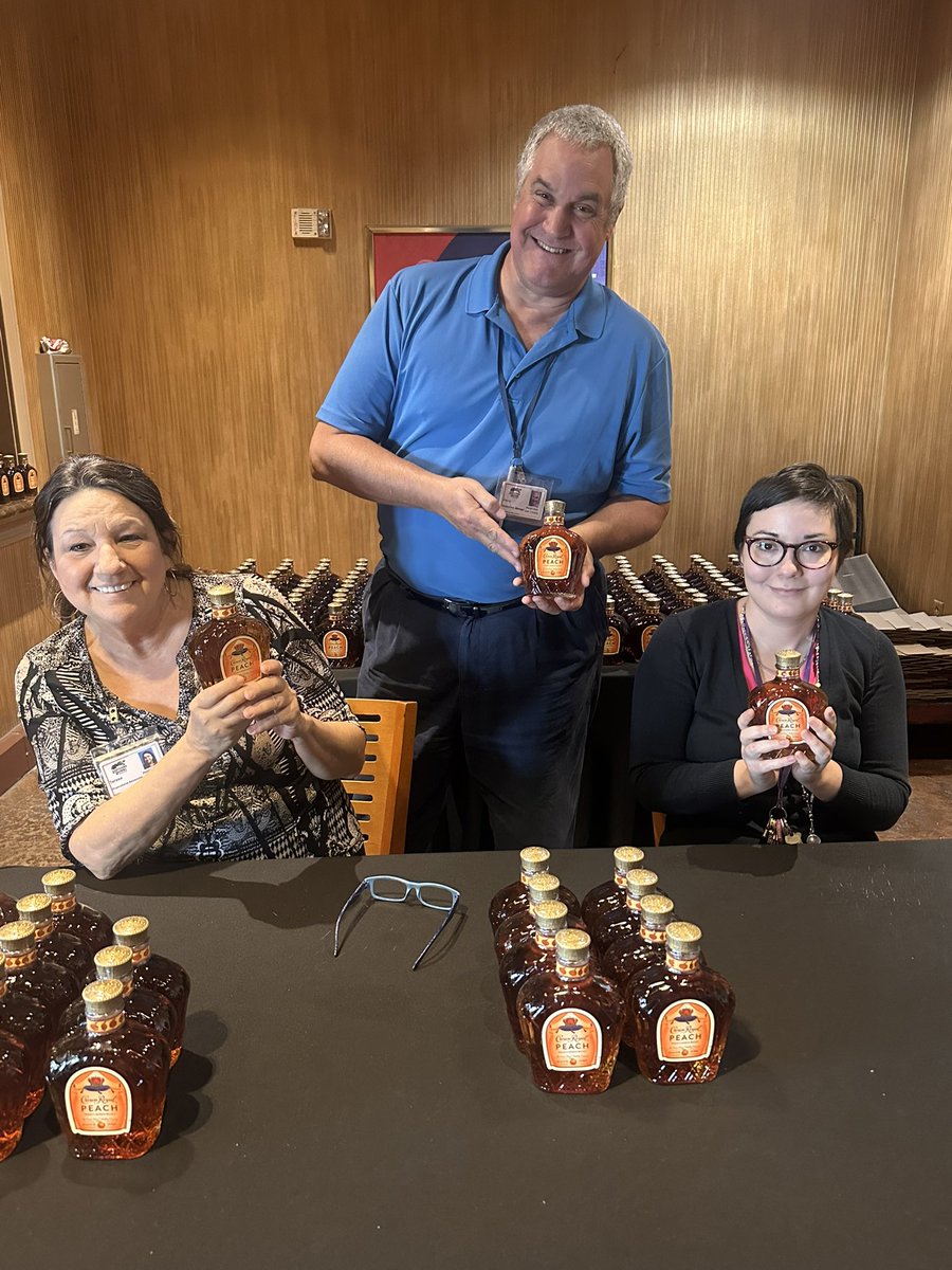 LouisianaDowns's tweet image. Come see us today for our Thirsty Thursday Crown Royal Giveaway and surprise it’s 🍑! #JustPeachy