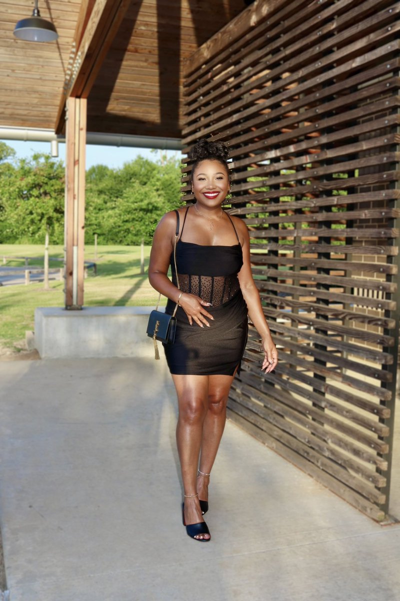 allofdestiny's tweet image. Chapter 34 🎈 7/17 ♋️
Grateful for another year of life. Thank you God. Walking into 34 softer, stronger, sexier, slimmer and Still her. ✨

#34AndThriving #BirthdayBehavior #Chapter34