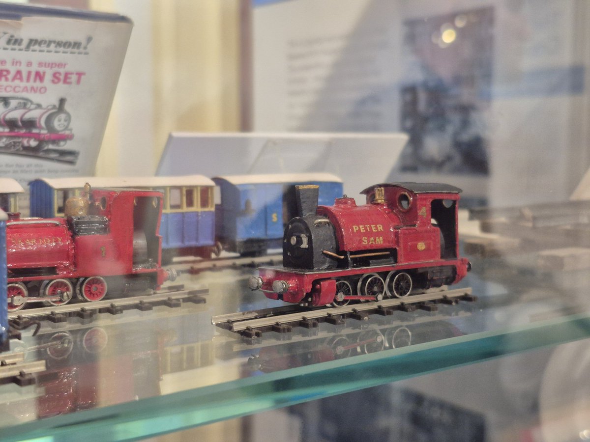 OGThomasFan's tweet image. It was surreal to see Awdry's original model of Peter Sam at #AwdryExtravaganza #AwdryEx #awdryex5