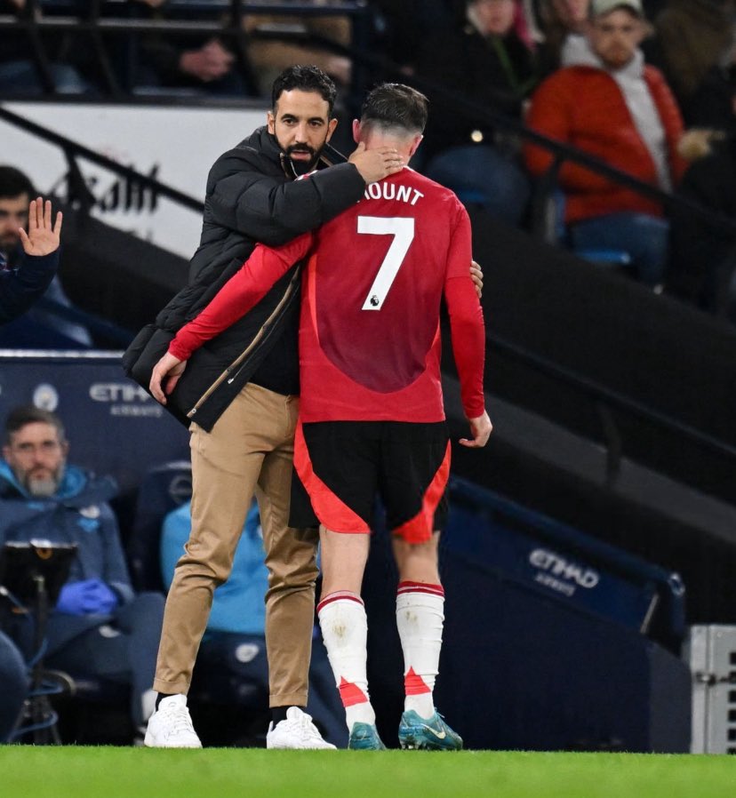 🚨🗣️ Mount on Amorim: "He really gave me confidence from the first day. I know what he wants, and I feel like I understand how he wants the team to play. Having the manager's trust really helps me as a player." #MUFC