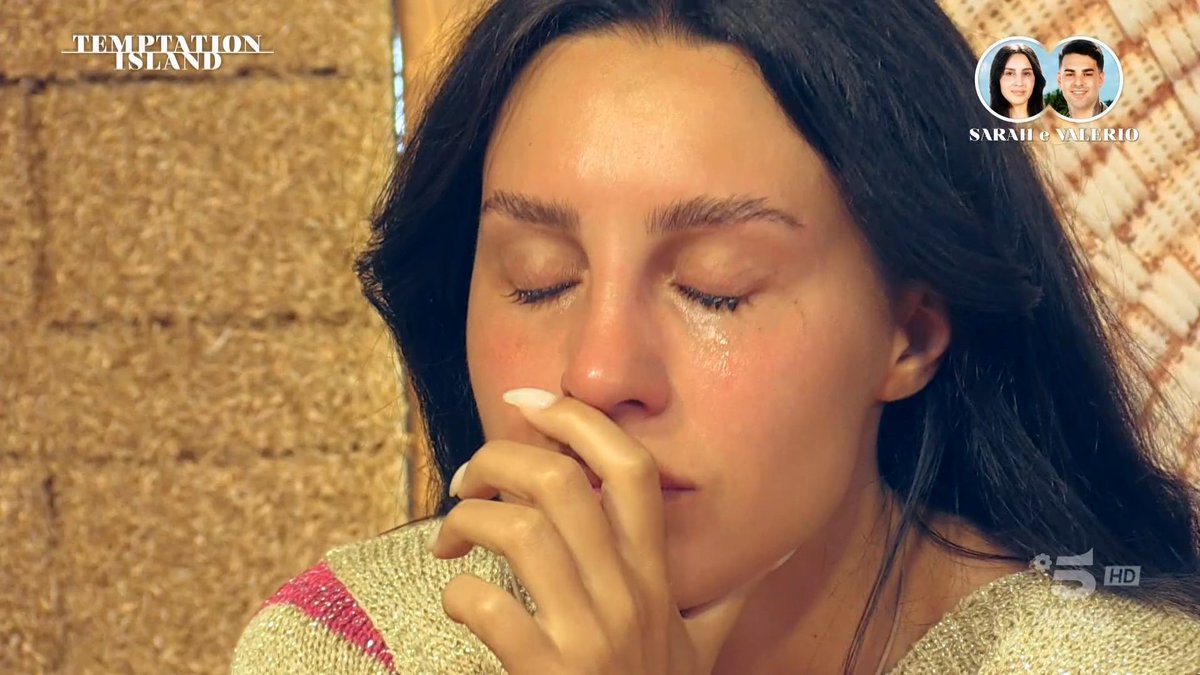 heythreshold's tweet image. sarah piange perché sta capendo che forse deve cercarsi casa ahahaha 

#temptationisland