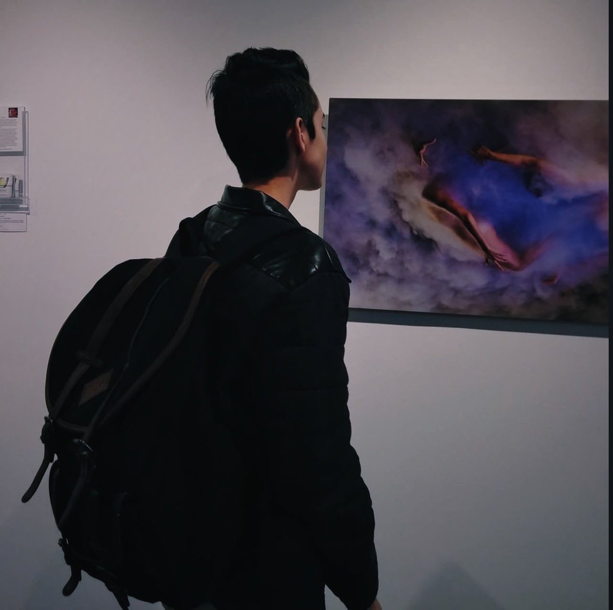Hectorxsosa's tweet photo. Art looking at art 

#grunge #paleaesthetic #grungeboy #tumblr #tumblrboy #aesthetic #tumblraesthetic #model #palegrunge #instagrammodel #pale #2016aesthetic #2014aesthetic #art #2016tumblr #tumblrmodel #tumblrcore #alternative #tumblrrevival #gallery #nostalgia https://t.co/QnPZartXi8