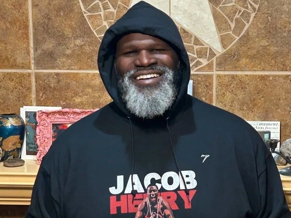 Toronto Sun (@thetorontosun) on Twitter photo WATCH: On the latest No Holds Barred, <a href="/TheMarkHenry/">TheMarkHenry</a> joins <a href="/Jan_Murphy/">Jan Murphy</a> and <a href="/RobWong34/">Rob Wong</a> to reflect on his WWE career, his Ozzy Osbourne encounter, Owen Hart and more torontosun.com/sports/wrestli… WATCH: On the latest No Holds Barred, <a href="/TheMarkHenry/">TheMarkHenry</a> joins <a href="/Jan_Murphy/">Jan Murphy</a> and <a href="/RobWong34/">Rob Wong</a> to reflect on his WWE career, his Ozzy Osbourne encounter, Owen Hart and more torontosun.com/sports/wrestli…