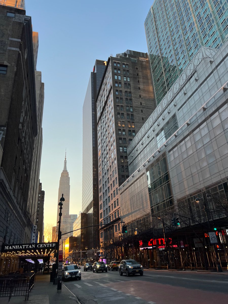 Zayntologist's tweet image. The fact that itโs been half a year since I flew to New York to see Zayn ๐งโโ๏ธ