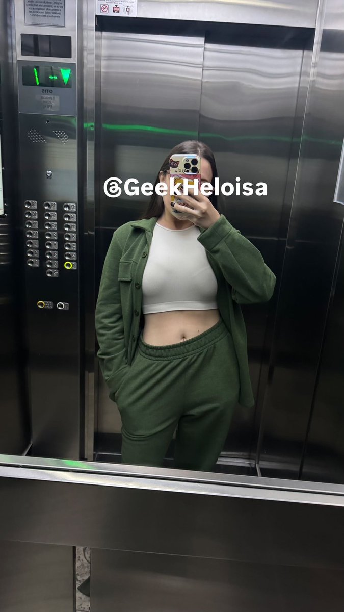 GeekHeloisa's tweet photo. 🍀 https://t.co/u4H8NAN2x3