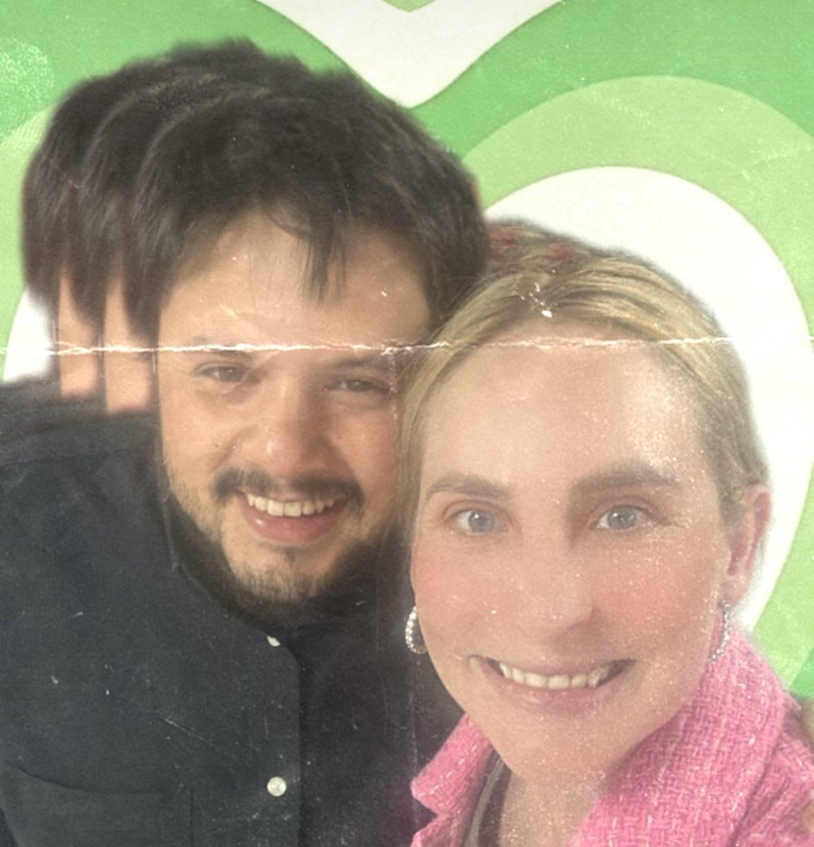 Susana Cueto (@susanacueto7) on Twitter photo Felicidades <a href="/Sebas_RM/">Sebastián Ramírez Mendoza</a> por tu nombramiento como Director de Fonatur, te envío un fuerte abrazo Felicidades <a href="/Sebas_RM/">Sebastián Ramírez Mendoza</a> por tu nombramiento como Director de Fonatur, te envío un fuerte abrazo