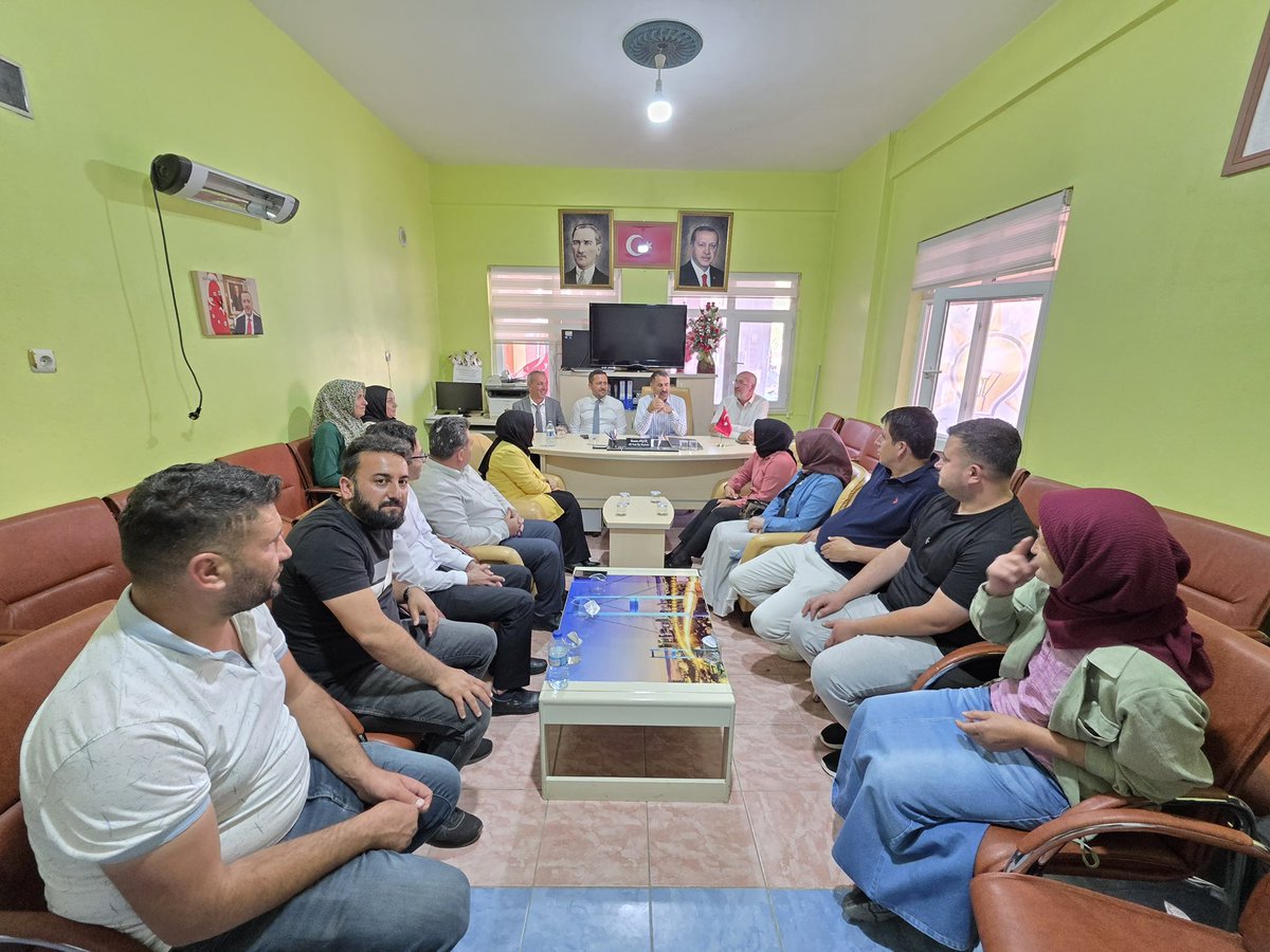 Cemil YAMAN (@cemil_yaman) on Twitter photo Genel Merkez Kadın Kolları MKYK Üyemiz Sn. <a href="/fatmacostu/">Fatma Coştu 🇹🇷</a> Hanımefendi, Karaman İl Başkanımız ve Karaman Milletvekilimiz ile birlikte, Sarıveliler İlçe Başkanlığımızı ziyaret ettik.
İlçe Başkanımız Sn. Hasan Akgül’e ve yönetim ekibine nazik misafirperverlikleri için teşekkür ediyor, Genel Merkez Kadın Kolları MKYK Üyemiz Sn. <a href="/fatmacostu/">Fatma Coştu 🇹🇷</a> Hanımefendi, Karaman İl Başkanımız ve Karaman Milletvekilimiz ile birlikte, Sarıveliler İlçe Başkanlığımızı ziyaret ettik.
İlçe Başkanımız Sn. Hasan Akgül’e ve yönetim ekibine nazik misafirperverlikleri için teşekkür ediyor,