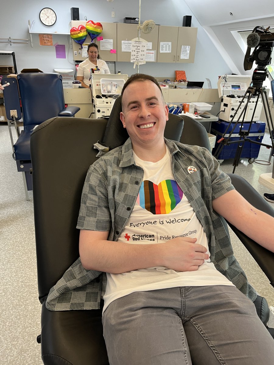 RedCrossCasc's tweet image. The Pride Parade was an absolute blast but we're not done celebrating! Join us as we celebrate a more inclusive donation process at our Portland Pride Drive TOMORROW from 8am to 7pm! We will be giving out shirts, snacks and other giveaway items for donors.❤️🌈
Click here to sign…