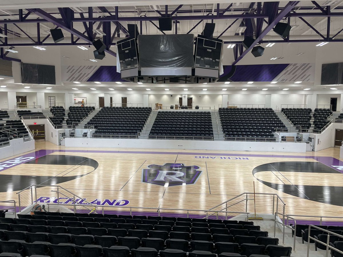 abburi_sriram's tweet image. Both weightrooms, arena, and the stadium..
It’s all coming along.