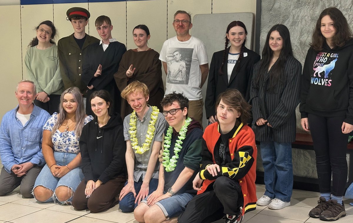 NewpointP's tweet image. Masterclass in acting today from Caolan Byrne - star of stage, screen &amp;amp; now video game! Much learned and much still to come.
Many thanks to our hosts The Quays, Newry. Day 4 of 3 weeks.
@TheQuaysNewry