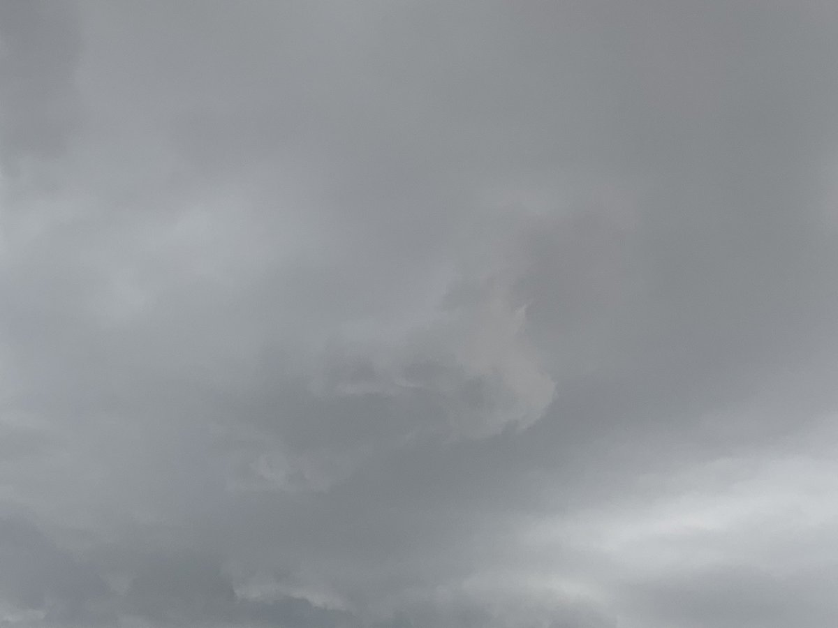 CrystalAnd22350's tweet image. SLC over FT Lupton area #COwx #cowx