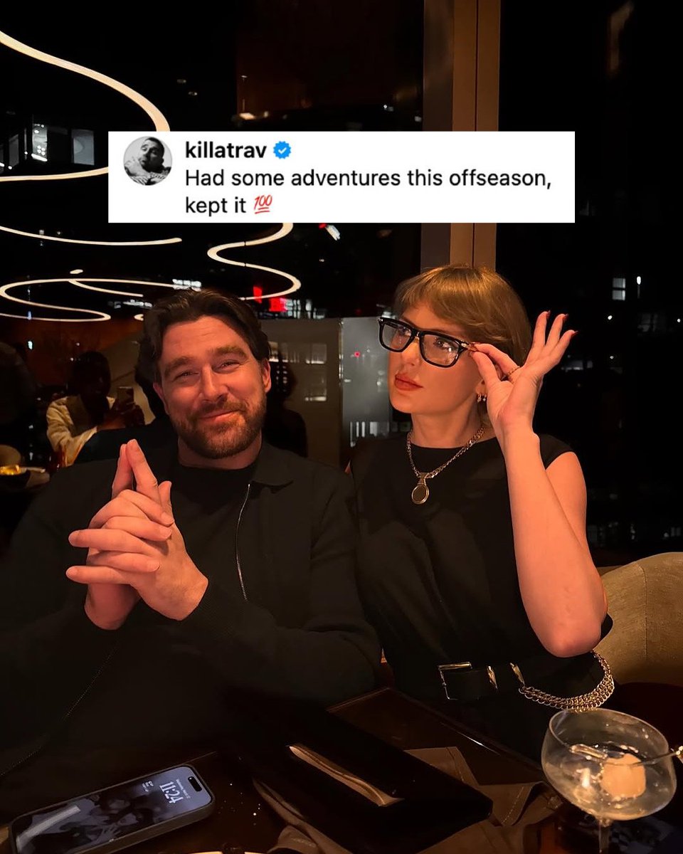 OnAirWithRyan's tweet image. Peep the lock screen 📱🥰 #TravisKelce casually feeding the #Swifties with a photo dump of all the #Tayvis content 🙌🤩 #TaylorSwift

📸: @killatrav