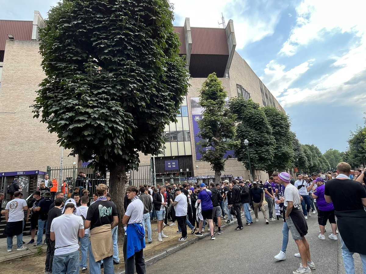 Toby Jones tweet media