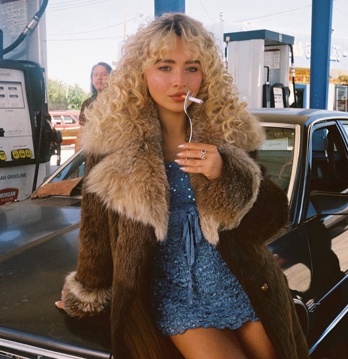 PopCrave's tweet photo. Sabrina Carpenter reveals track #10 of ‘Man’s Best Friend’ is titled “Don’t Worry I’ll Make You Worry.” https://t.co/jAmf5UjhLp