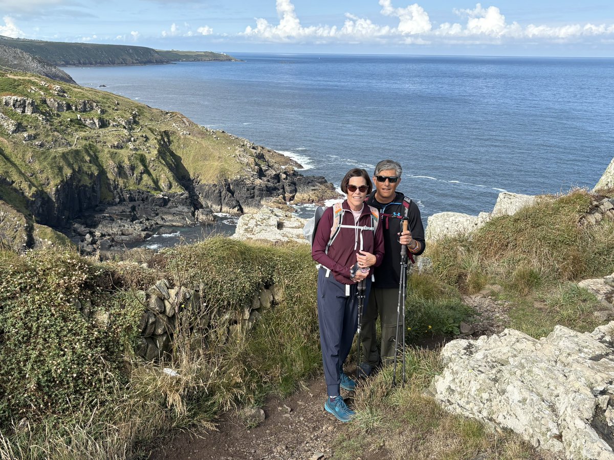 BackInTheBurg's tweet image. Day 2: ~10 mi 🥾 from Gurnard’s Head —> St. Just🇬🇧. ~19 miles down, ~23 miles to go. The #UK coast has not disappointed 🙏🤯. Stay active my friends… 🥾 #SouthwestCoastPath