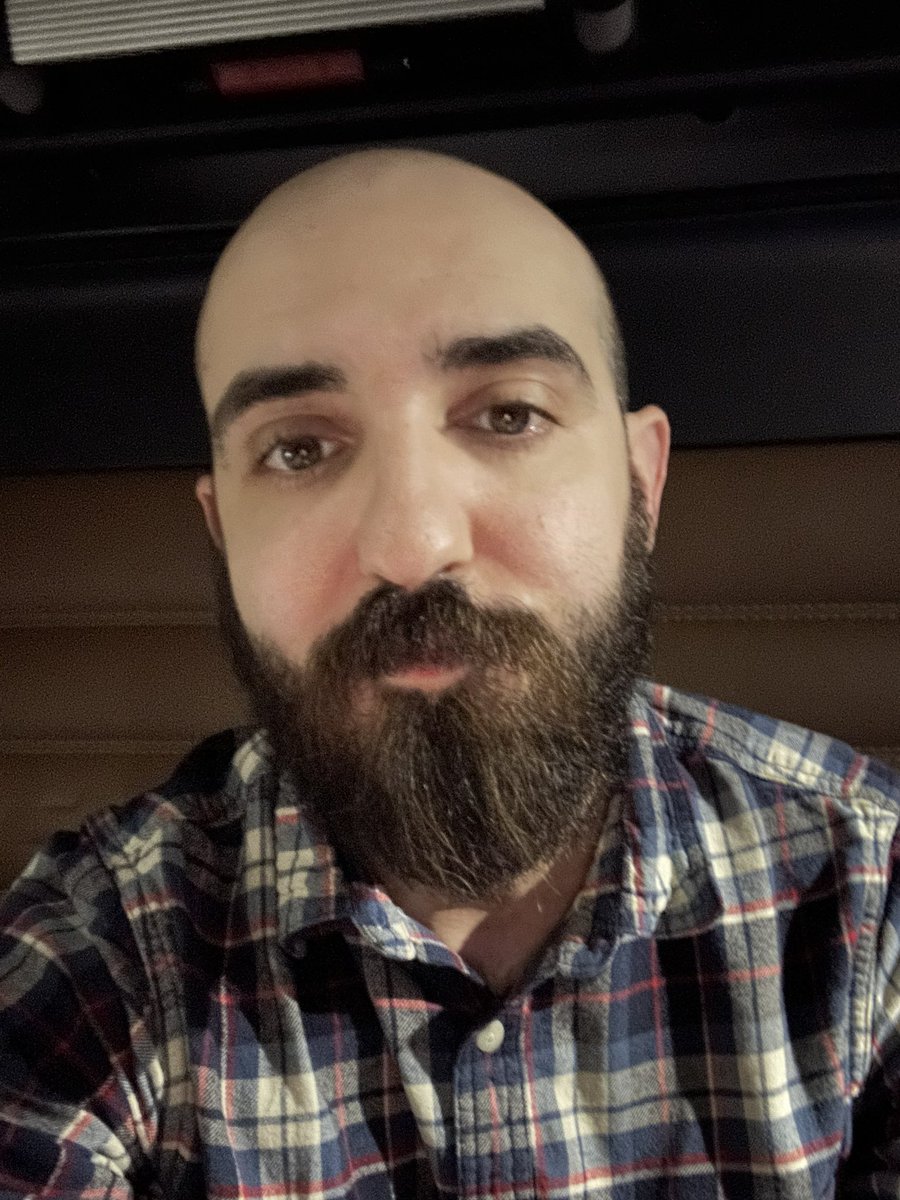 Trucker Daniel tweet media