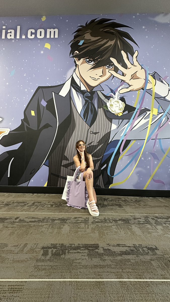 Ochibawolf's tweet image. Just chillin with my husand at SDCC 😂