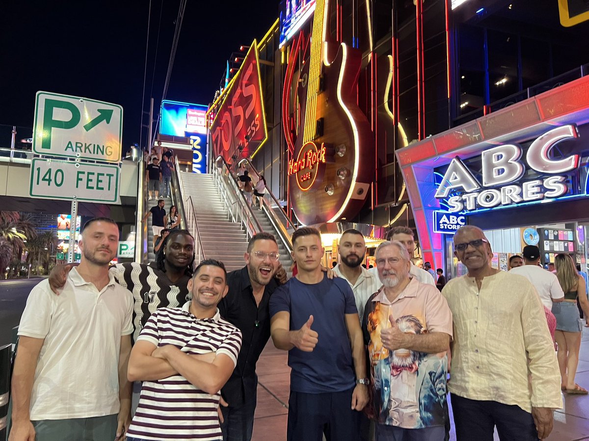 StocksniperTeam's tweet image. Traders, Tiesto, The Sphere, Manny Pacquiao, and Akon all in the same weekend. A vegas trip I’ll never forget thanks to @timothysykes and @Stratataaa ’s Inner Circle crew! See you in Miami!
#StockSnipers #InnerCircle #LasVegas #Big3 #Akon #TheSphere #Tiesto #LivLife
