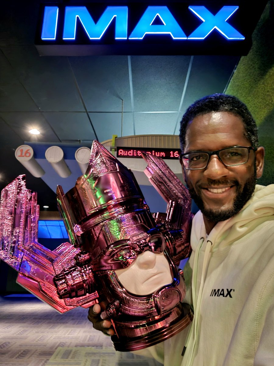 ComputerWhiz99's tweet image. About to watch the FAN FIRST EVENT of #FantasticFour only @AMCTheatres and only in the best @IMAX ❤️🔥❤️🔥🍿🍿🍿
The theatre is packed and oh my huge head is getting all the attention right now. 😂🍿
Thank you again @Marvel for this outstanding production. 👏🏿 Kudos the Digital…