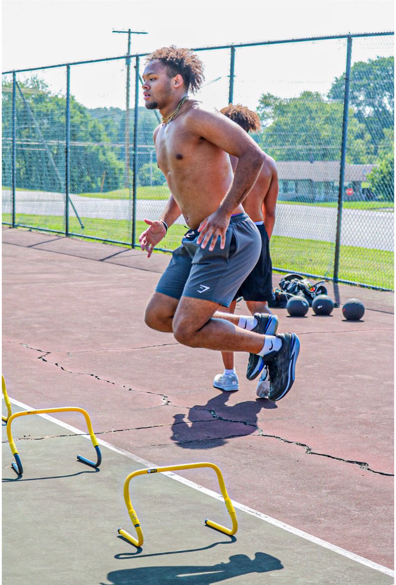 Trey ✞ tweet media