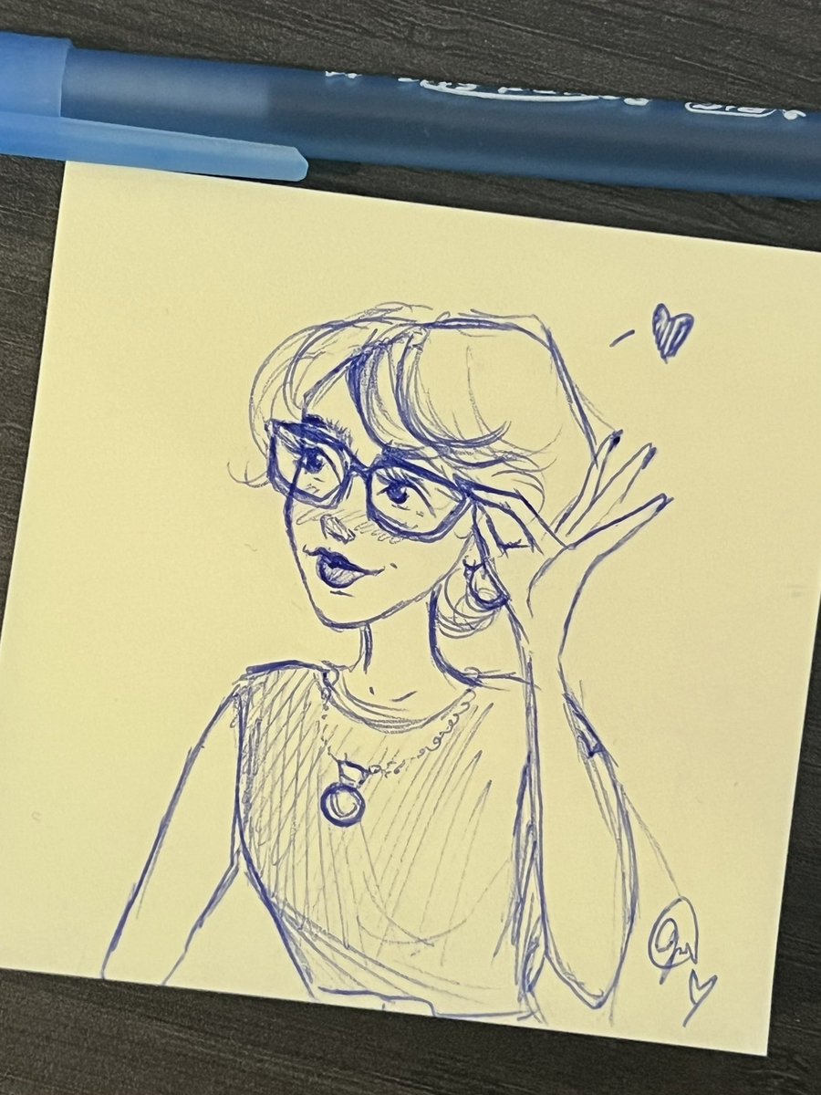 enchantedjess13's tweet photo. tayglasses sketch https://t.co/BNHYLeSmwM