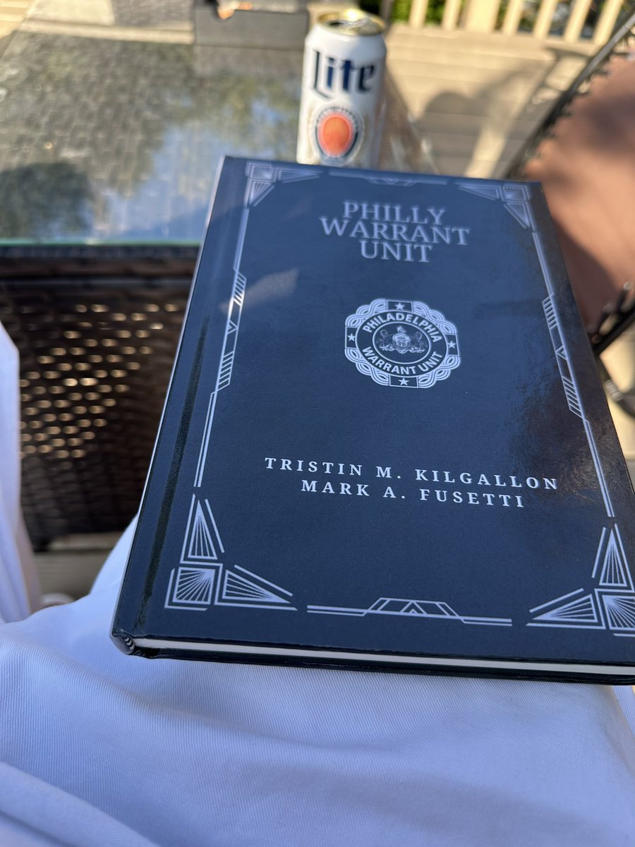 BrianHartPR's tweet image. 🤓📘