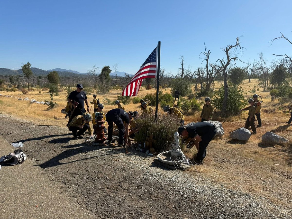 CAL FIRE Shasta-Trinity Unit/Shasta County FD tweet media