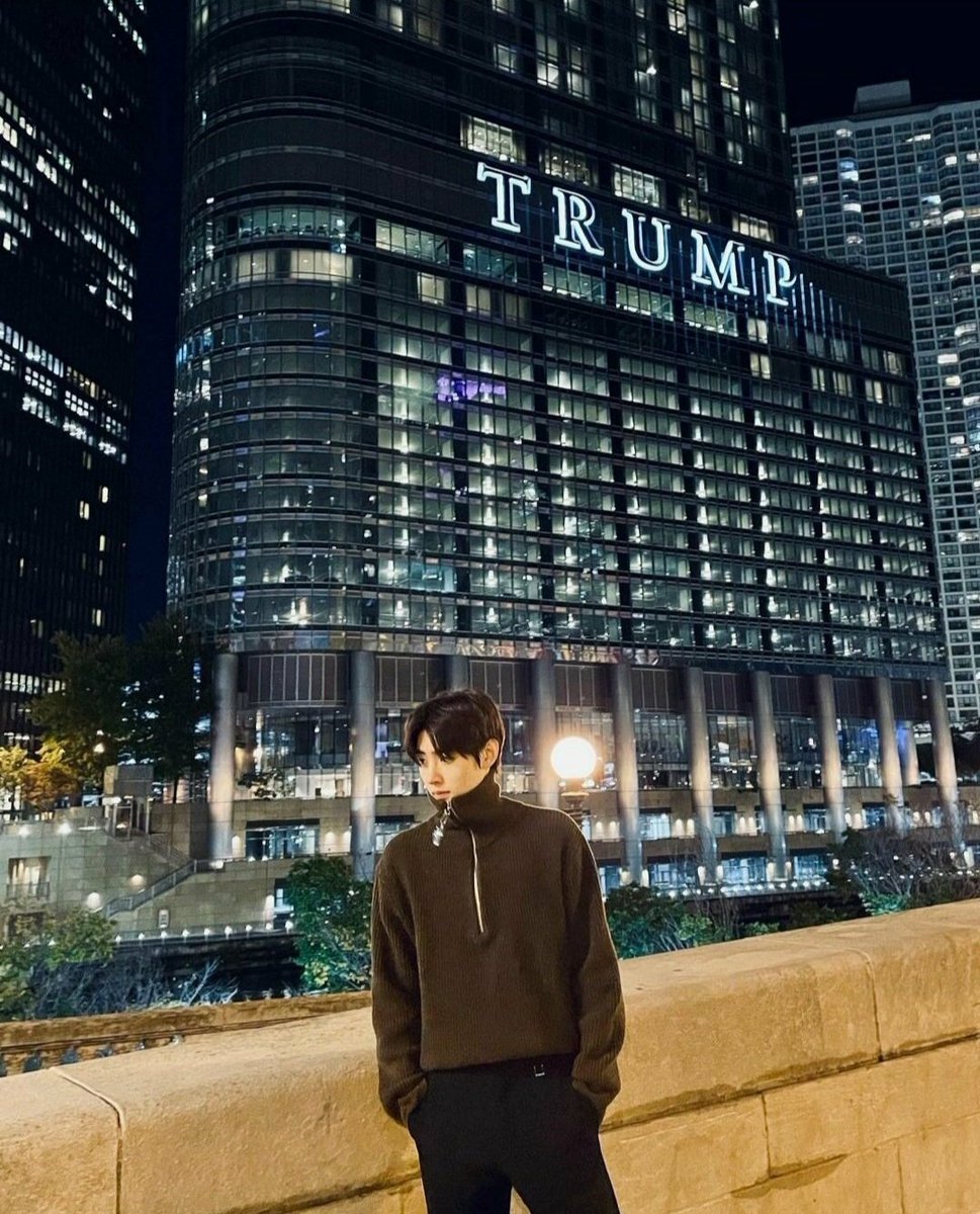 kpop_123333's tweet photo. racist enhypen maga https://t.co/AivPpEpuFW