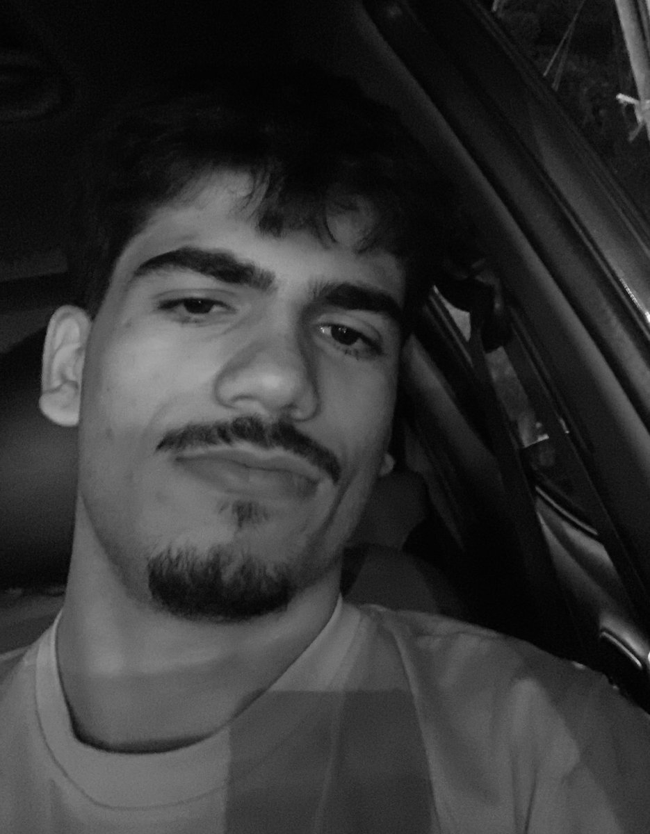 b&amp;w selfie