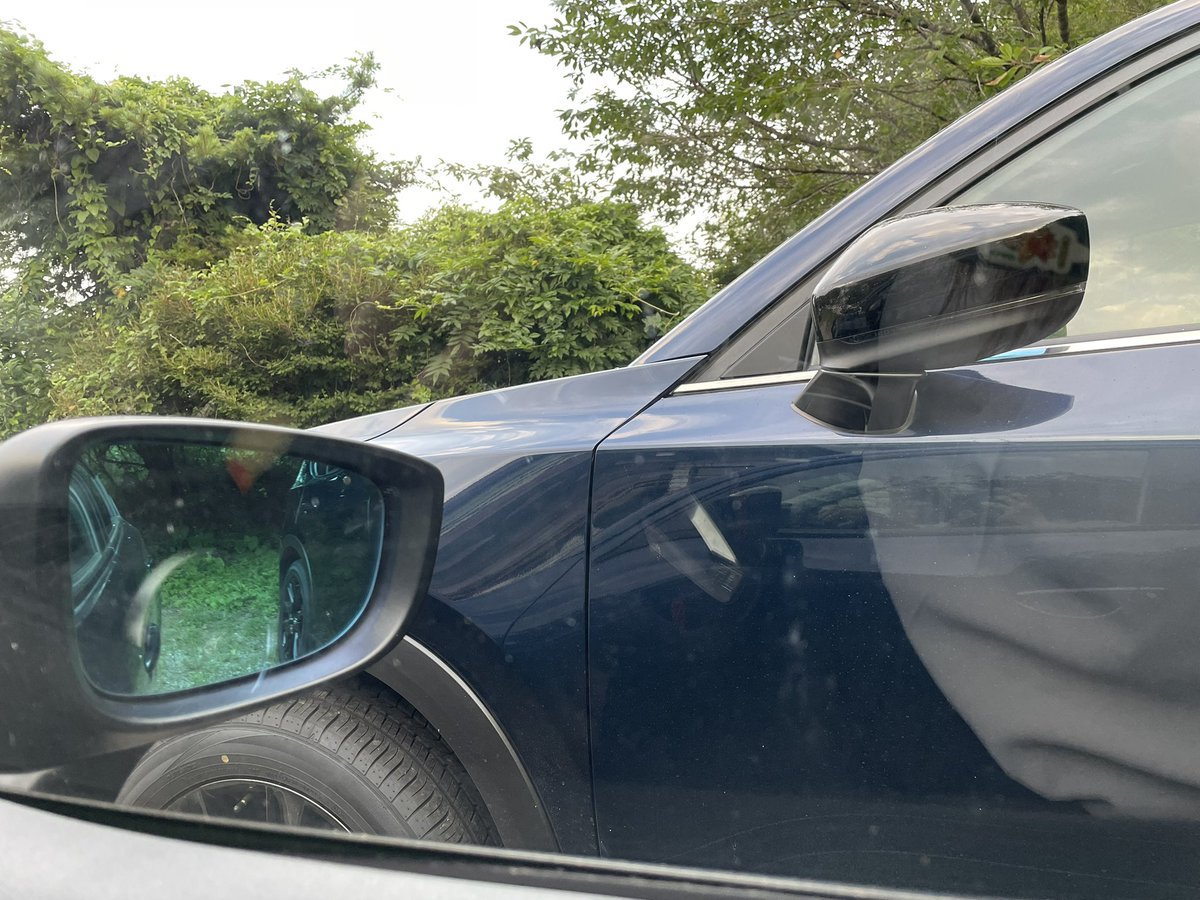 axyx2x's tweet image. 高さ全然ちがーう😂