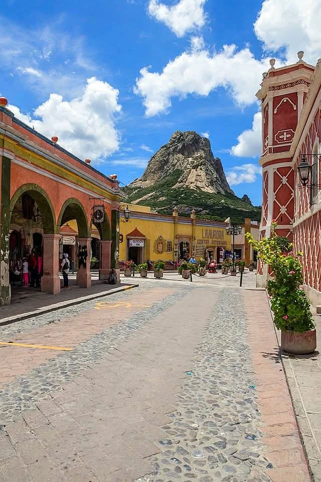 Meminehappy's tweet image. PUEBLO MÁGICO DE BERNAL
EN EL ESTADO DE QUERÉTARO
MÉXICO 🤗🇲🇽